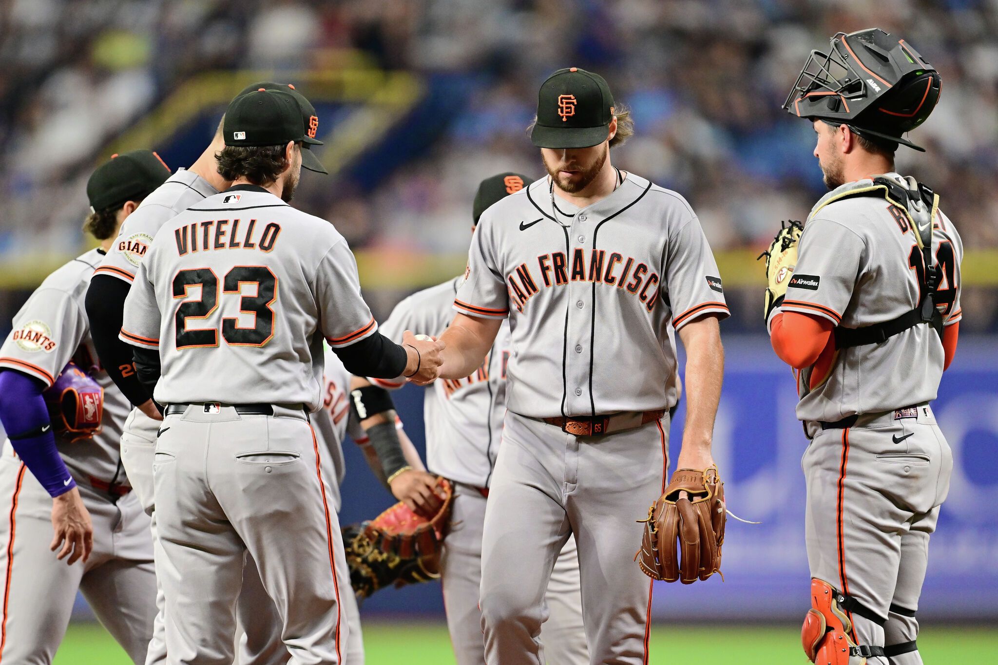 SF Giants broadcaster reacts to roster shake-up